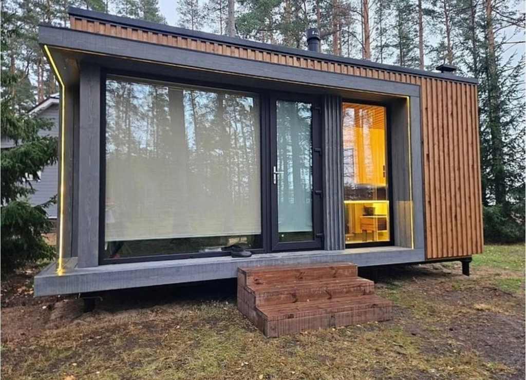 Миниатюра: Фасад с подсветкой