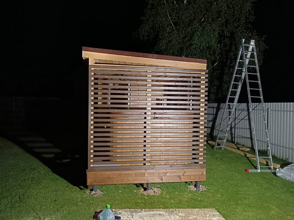 Миниатюра: Терраса сбоку