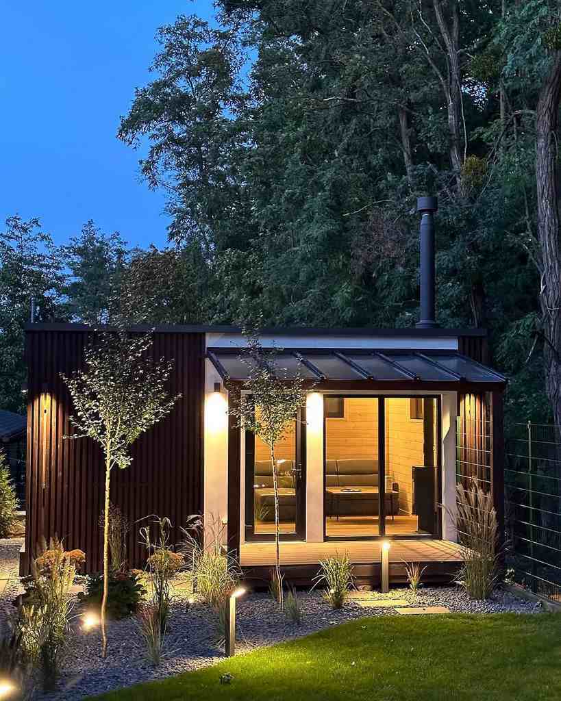 Миниатюра: Вечерний вид бани